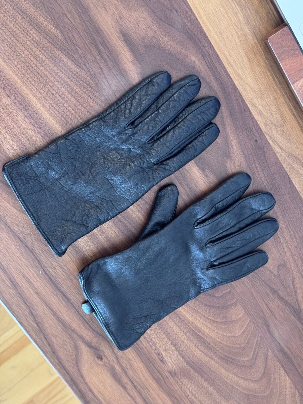 Soft Black Leather Gloves (8.5)